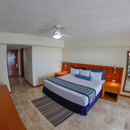 Plaza Pelicanos Grand Beach Resort All Inclusive Puerto Vallarta Exterior foto